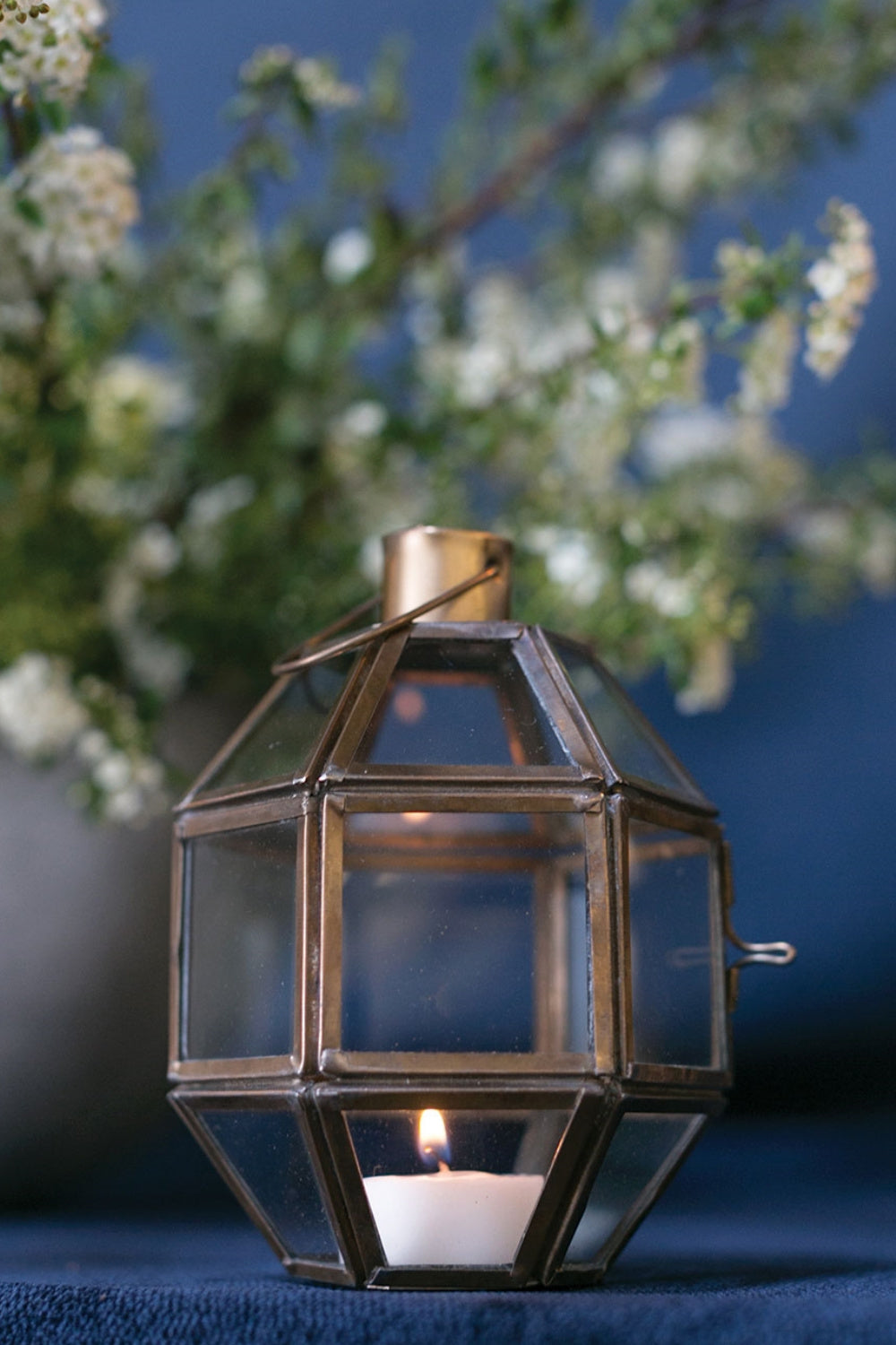 Geometric lantern with tea light