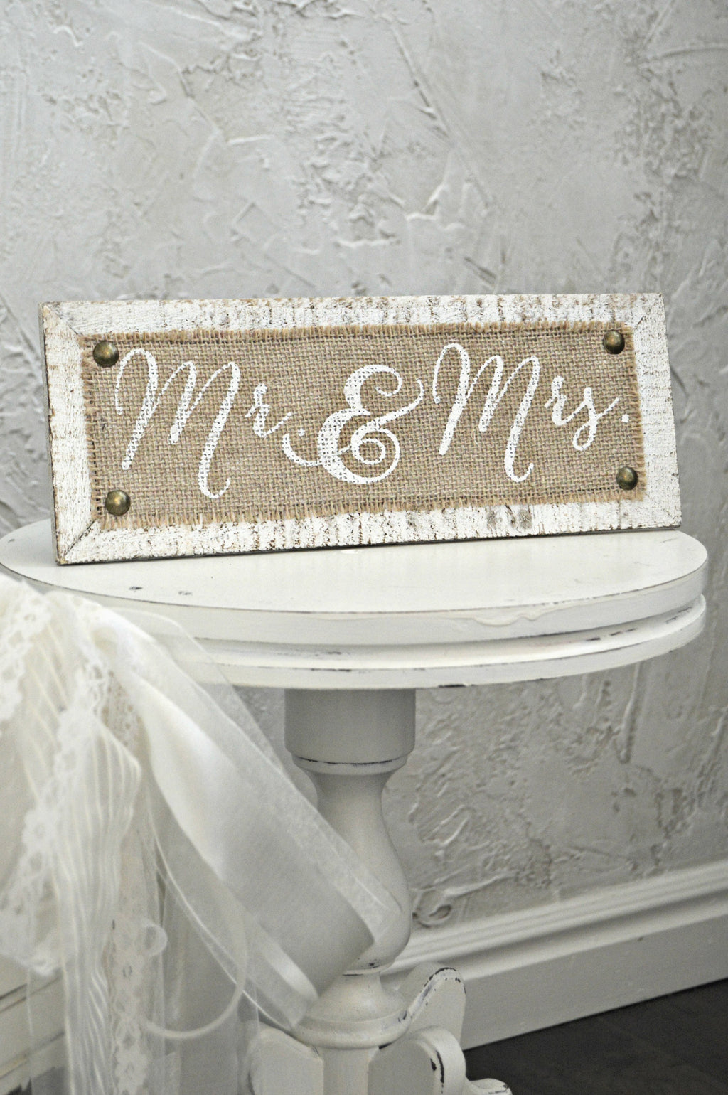 Mr & Mrs. burlap wedding sign