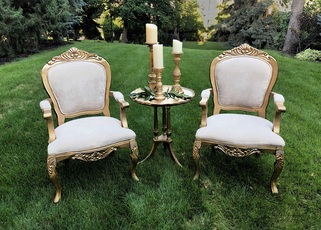 Wildwood Rentals - White Sweetheart Vintage Chairs — The Woodlands