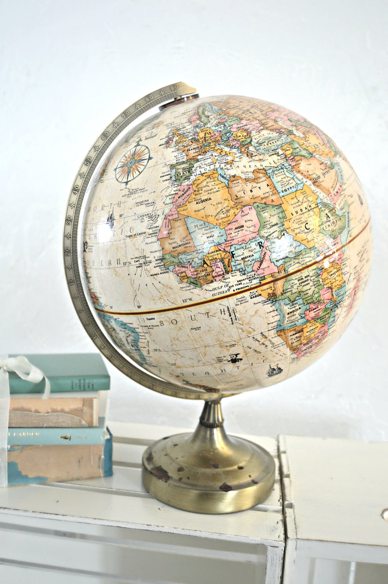 Natural world globe